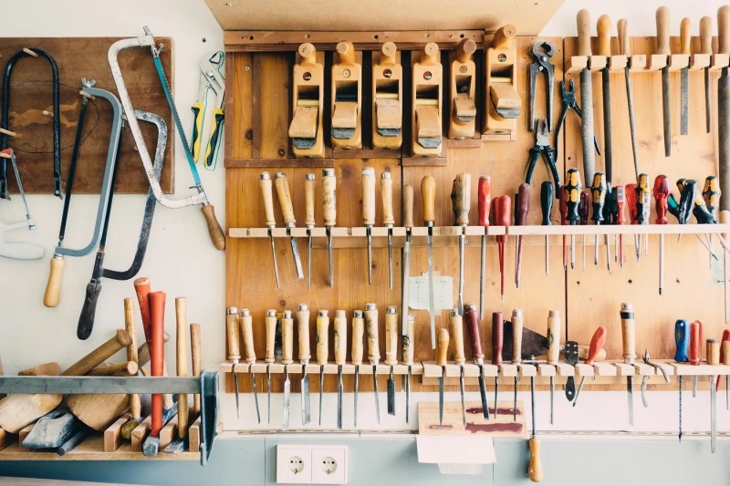 Fichier:Outils-atelier.jpeg